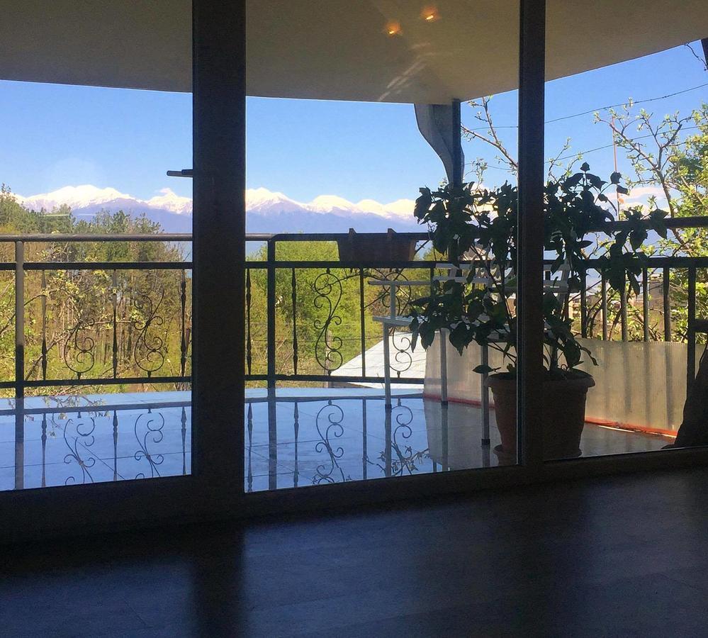 Nino'S Veranda Apartment เทลาวี ภายนอก รูปภาพ